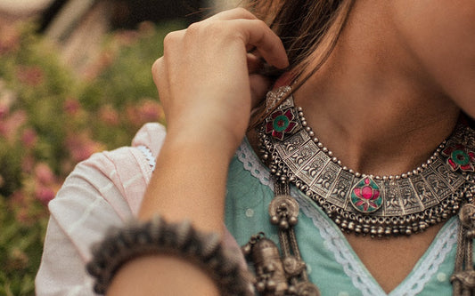 Timeless Radiance: Elegant Silver Necklaces Every Woman Needs