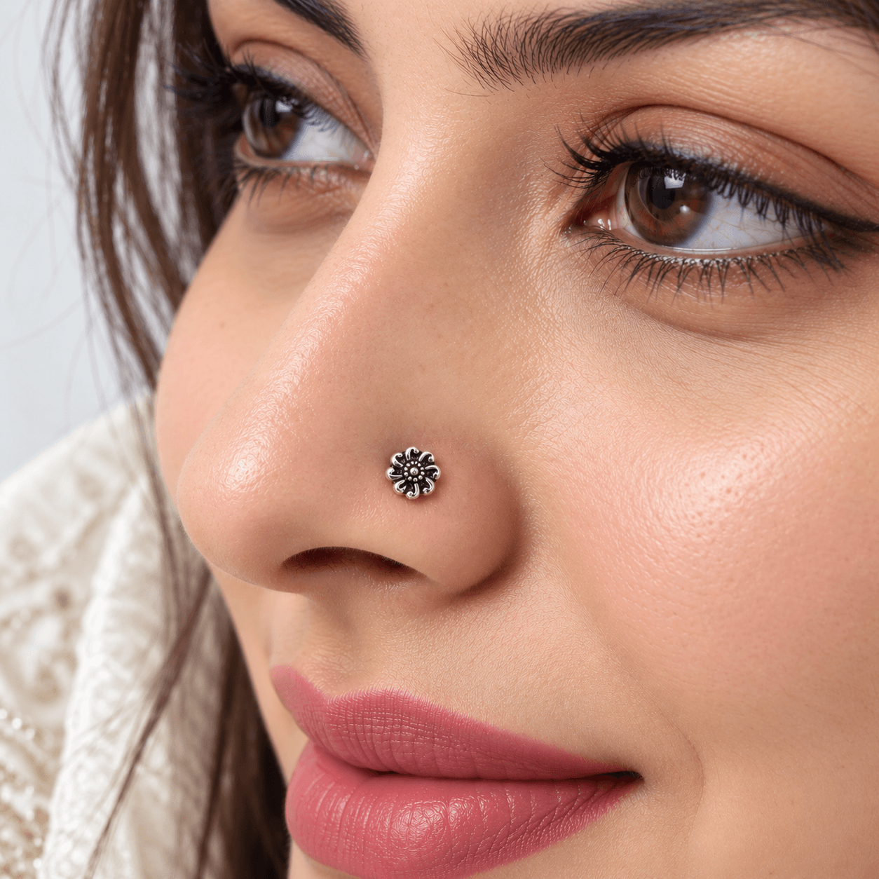 Vintage Bloom Nose Pin