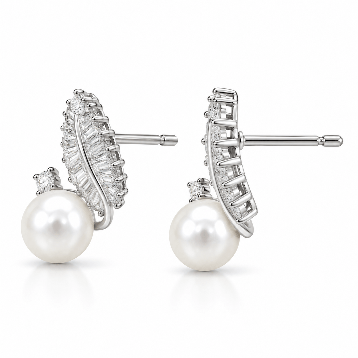 VPearl & Sparkling Leaf Stud Earrings