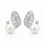 VPearl & Sparkling Leaf Stud Earrings