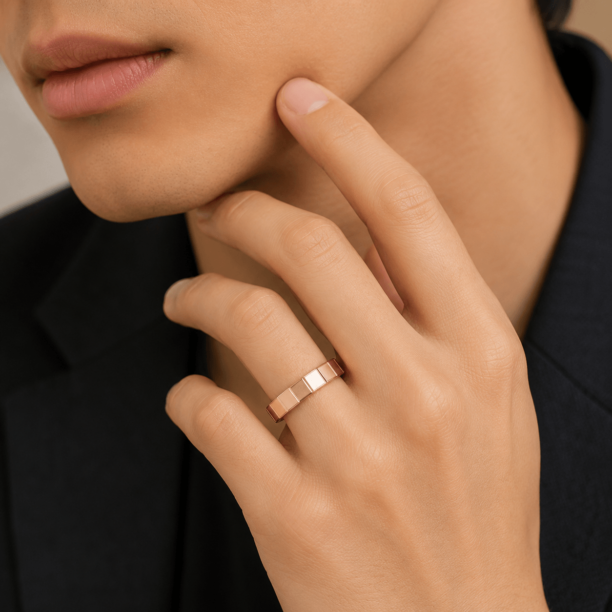 Minimal Geometric Band Ring